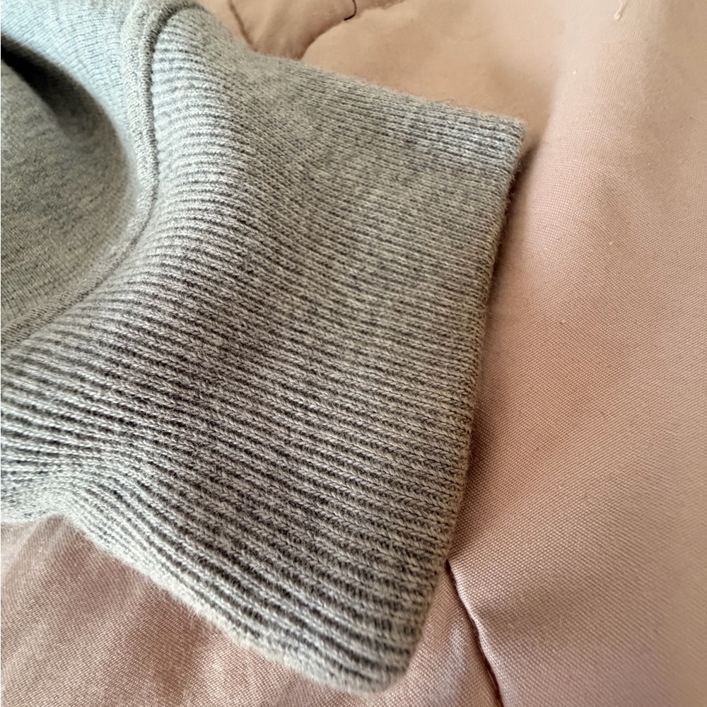 Burberry Light Gray Hoodie with Iconic Check Lining - Picture 7 of 9